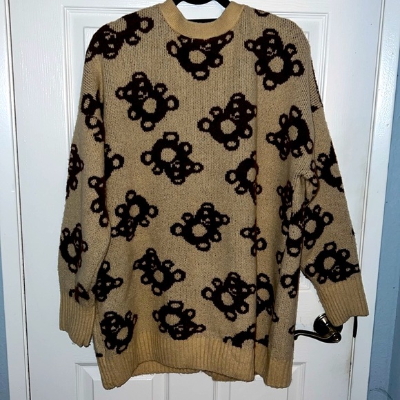 TEDDY BEAR CARDIGAN - Picture 2 of 10